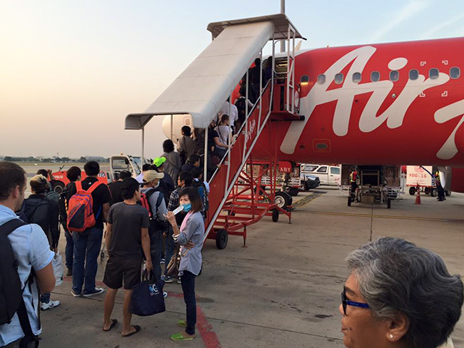 Air Asia boarding
